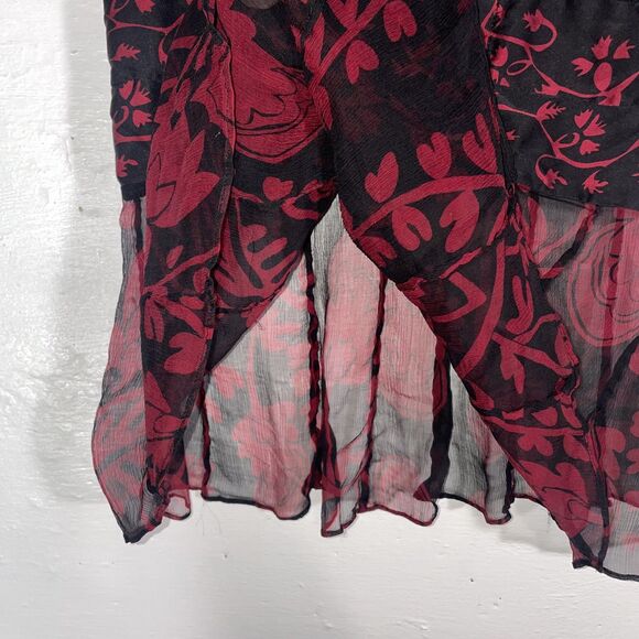 ECI New York Black Red Floral Sheer Silk Sleeveless Blouse Fitted Top Size 8 - Picture 3 of 9